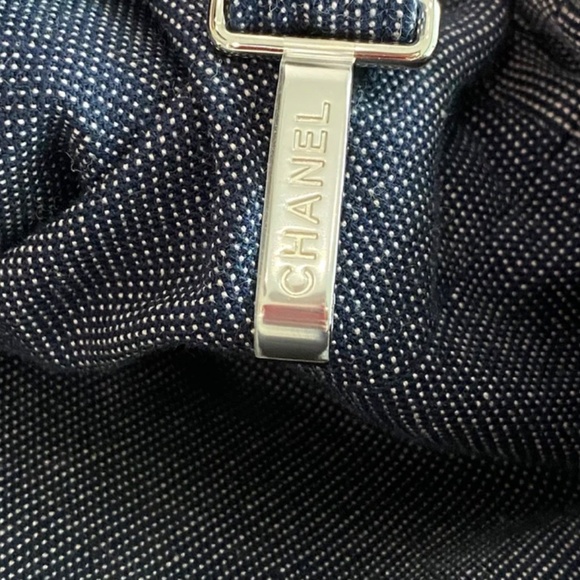 Authentic Chanel Coco Beach Set in Pink & Navy Bag Pouch & Towel - Picture 15 of 15